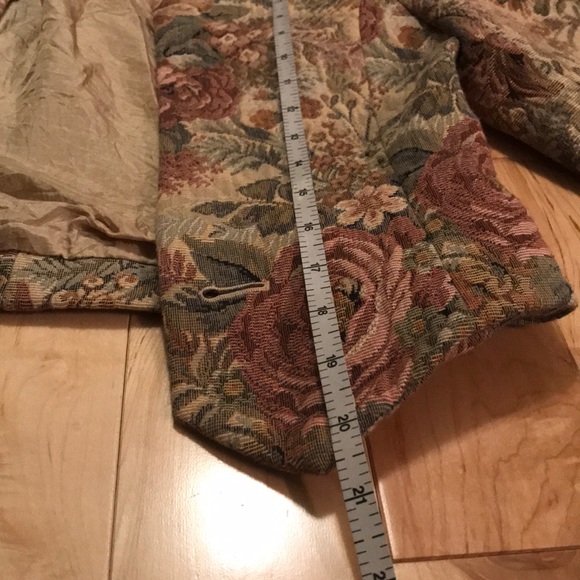 Vintage floral jacket. - Picture 13 of 13